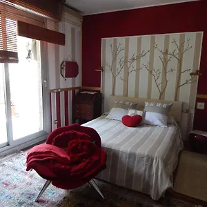 Bed & Breakfast House